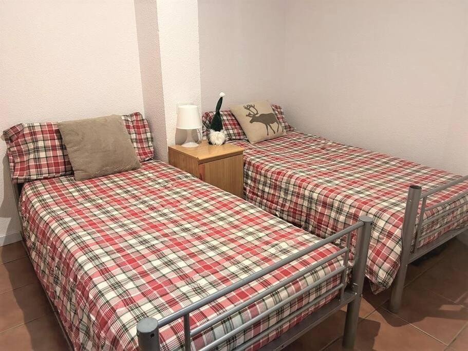 Appartement Little Rest Montblanc 6 Pax Personas Wifi Garaje Plaza Pradollano à Monachil Extérieur photo