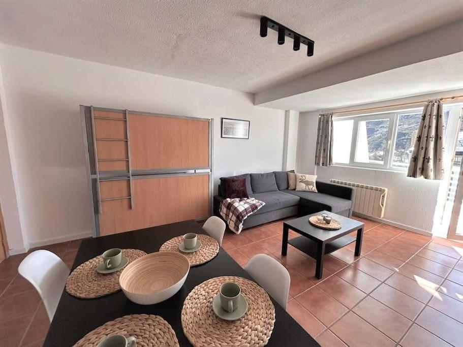 Appartement Little Rest Montblanc 6 Pax Personas Wifi Garaje Plaza Pradollano à Monachil Extérieur photo